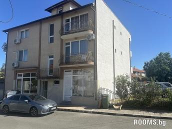 Sea Clover - Guest House, Равда, снимка